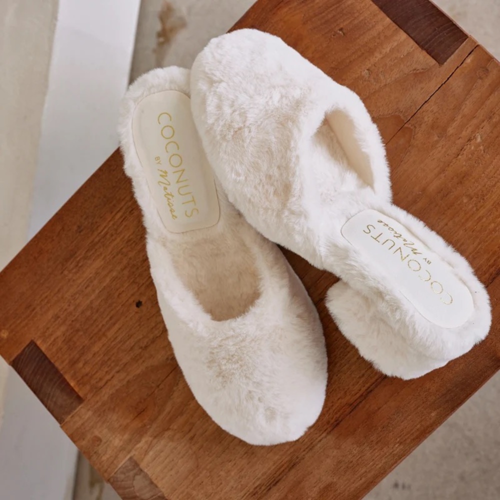 BNIB Matisse Teddy Heeled Mule
